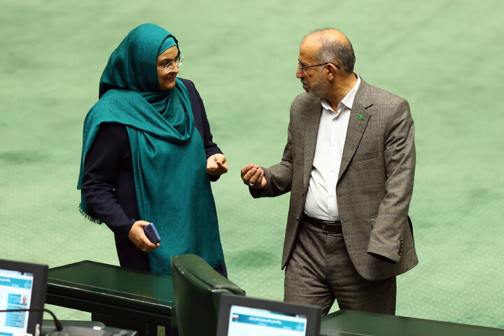 نشست علنی سه شنبه 11 آذرماه مجلس شورای اسلامی