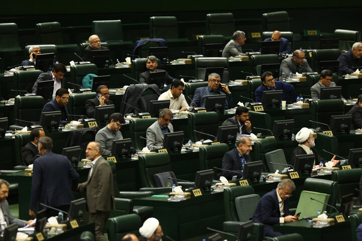 نشست علنی سه شنبه 11 آذرماه مجلس شورای اسلامی