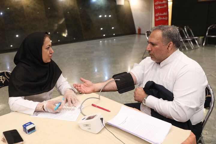 اهدای خون کارمندان و نمایندگان مجلس به مناسبت روز مجلس