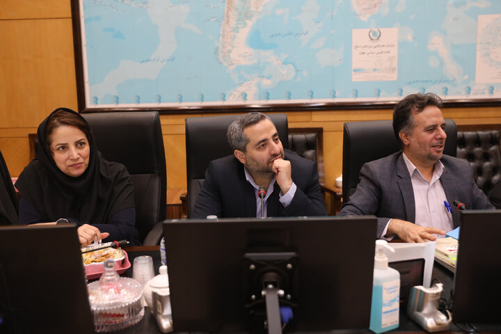 نشست کمیسیون ویژه حمایت از تولید و نظارت بر اجرای سیاست های کلی اصل ۴۴ قانون اساسی مجلس