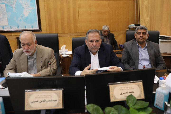 نشست کمیسیون ویژه حمایت از تولید و نظارت بر اجرای سیاست های کلی اصل ۴۴ قانون اساسی مجلس