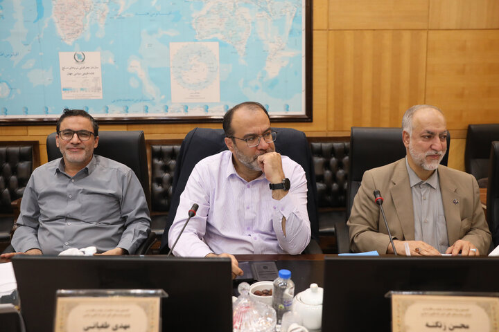 نشست کمیسیون ویژه حمایت از تولید و نظارت بر اجرای سیاست های کلی اصل ۴۴ قانون اساسی مجلس