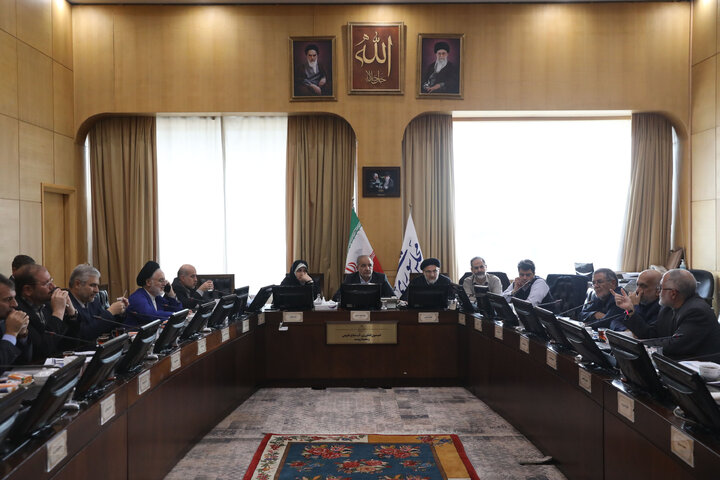 نشست سه شنبه 11 آذرماه کمیسیون کشاورزی، آب، منابع طبیعی و محیط زیست مجلس