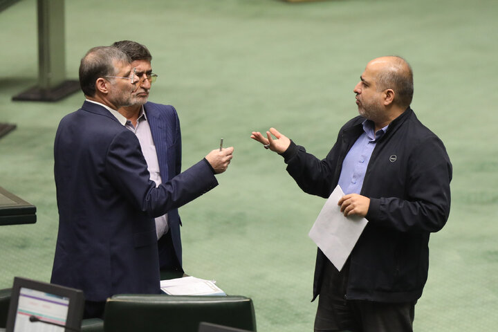 نشست علنی چهارشنبه 12 آذرماه مجلس شورای اسلامی