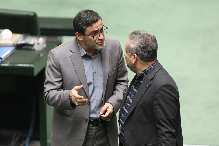 نشست علنی چهارشنبه 12 آذرماه مجلس شورای اسلامی