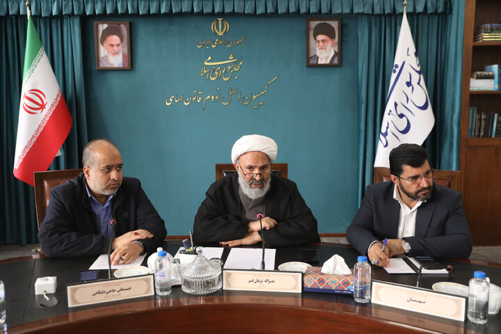 نشست 12 آذر کمیسیون اصل 90 با حضور رئیس سازمان انرژیهای تجدید پذیر و نو