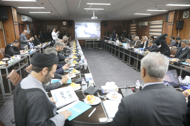 بازدید میدانی و نشست با مدیران پتروشیمی بندر امام