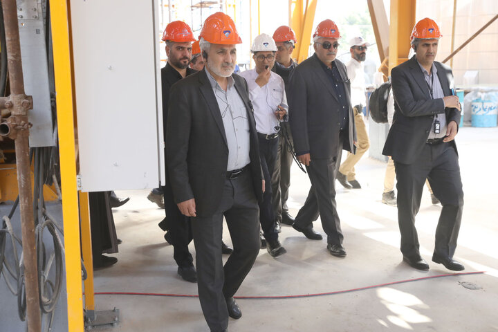 بازدید اعضای فراکسیون نظارت بر صنعت نفت از مجتمع های پتروشیمی نخل آسماری و پتروناد