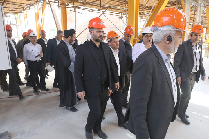 بازدید اعضای فراکسیون نظارت بر صنعت نفت از مجتمع های پتروشیمی نخل آسماری و پتروناد