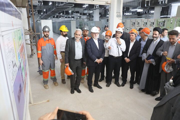 بازدید اعضای فراکسیون نظارت بر صنعت نفت از مجتمع های پتروشیمی نخل آسماری و پتروناد