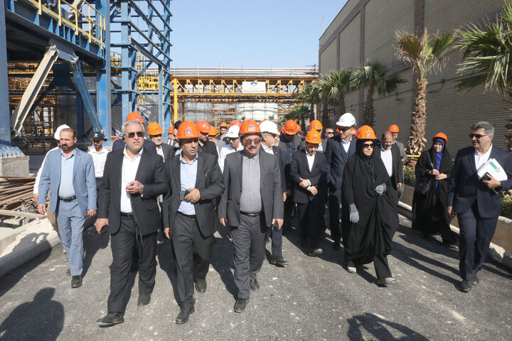 بازدید اعضای فراکسیون نظارت بر صنعت نفت از مجتمع های پتروشیمی نخل آسماری و پتروناد