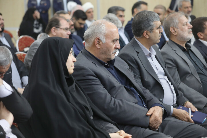 بازدید اعضای فراکسیون نظارت بر صنعت نفت از شرکت پژوهش و فناوری ماهشهر و حضور در نشست این شرکت