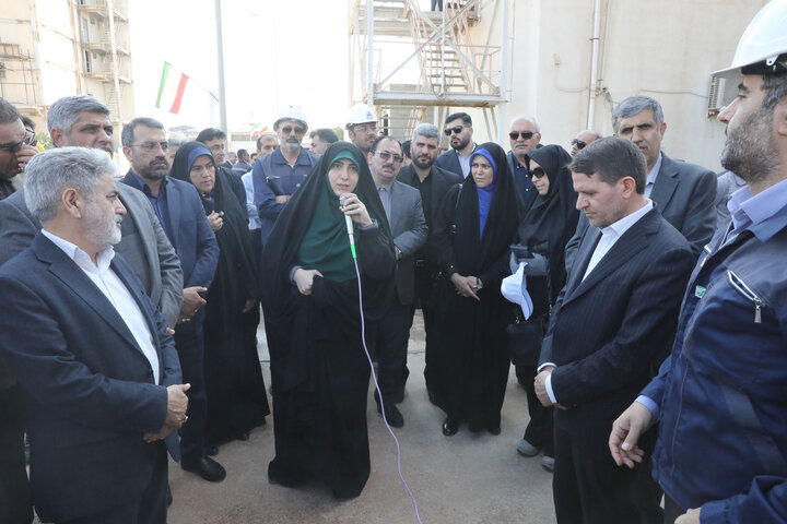 بازدید اعضای فراکسیون نظارت بر صنعت نفت از شرکت پژوهش و فناوری ماهشهر و حضور در نشست این شرکت