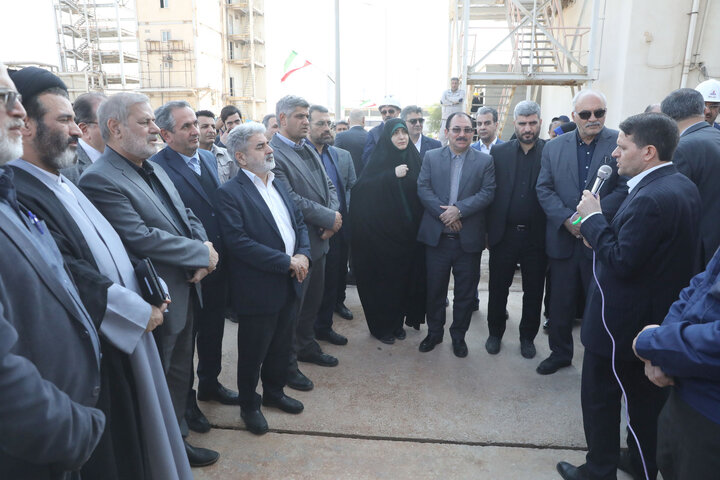 بازدید اعضای فراکسیون نظارت بر صنعت نفت از شرکت پژوهش و فناوری ماهشهر و حضور در نشست این شرکت