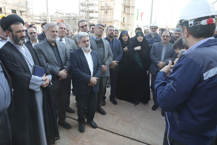 بازدید اعضای فراکسیون نظارت بر صنعت نفت از شرکت پژوهش و فناوری ماهشهر و حضور در نشست این شرکت