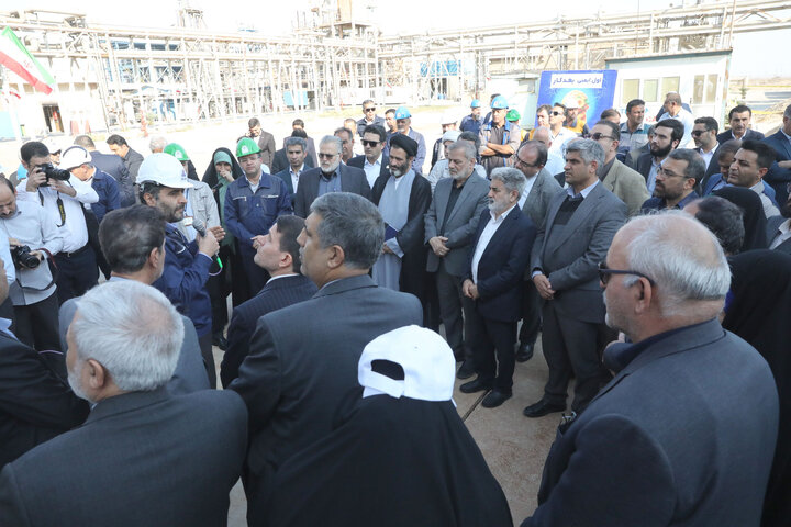 بازدید اعضای فراکسیون نظارت بر صنعت نفت از شرکت پژوهش و فناوری ماهشهر و حضور در نشست این شرکت