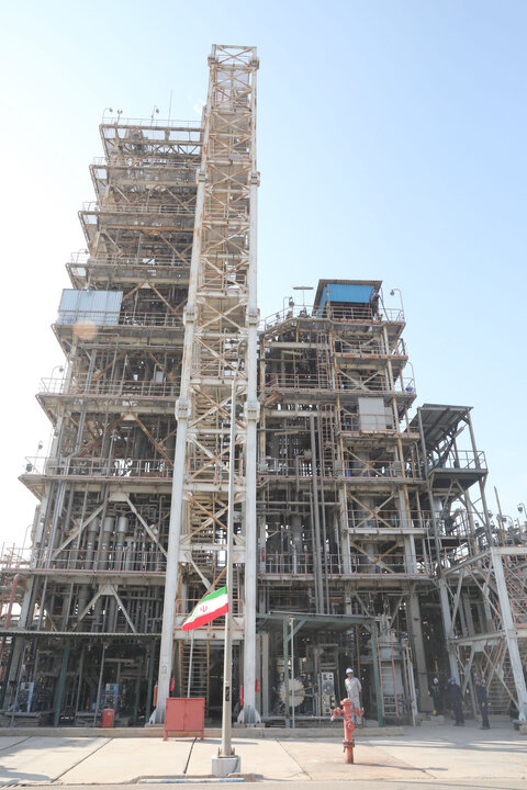 بازدید اعضای فراکسیون نظارت بر صنعت نفت از شرکت پژوهش و فناوری ماهشهر و حضور در نشست این شرکت