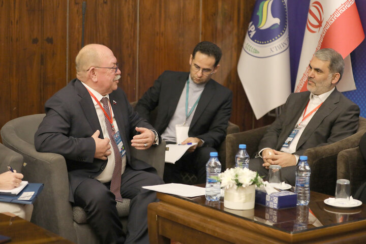 دیدار زنگنه رئیس کمیته سیاسی مجالس آسیایی با نماینده روسیه