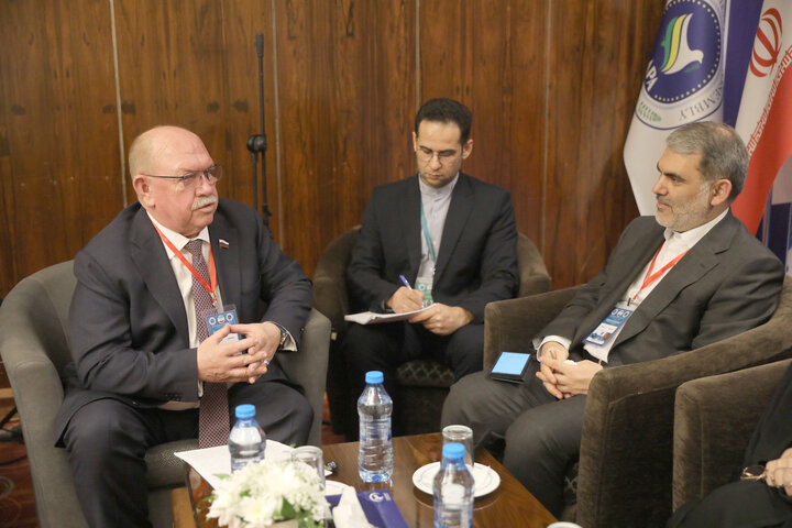 دیدار زنگنه رئیس کمیته سیاسی مجالس آسیایی با نماینده روسیه