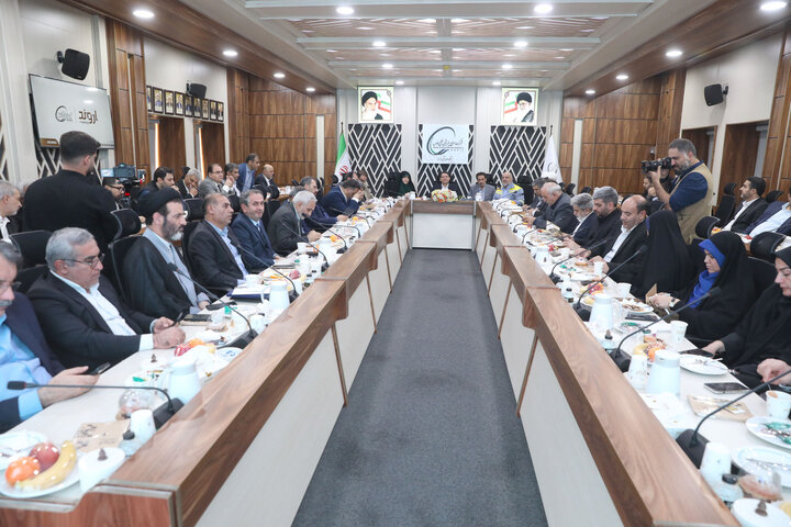 نشست اعضای فراکسیون نظارت بر صنعت نفت با مدیران مجتمع پتروشیمی اروند