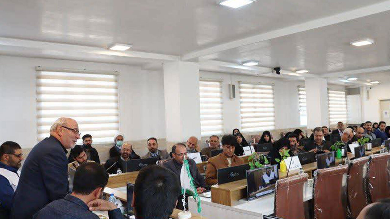 تفکر بسیجی راه نجات ایران و جهان اسلام است