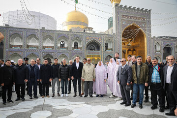 بازدید مهمانان خارجی اجلاس APA از موزه آستان قدس و صحن‌های حرم رضوی