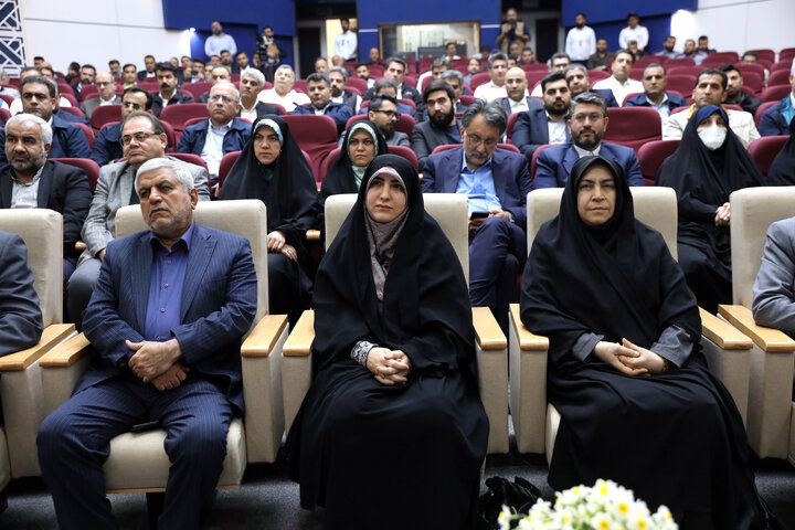 نشست اعضای فراکسیون نظارت بر صنعت نفت، گاز و پتروشیمی مجلس با مدیران شرکت پالایش بیدبلند خلیج‌فارس