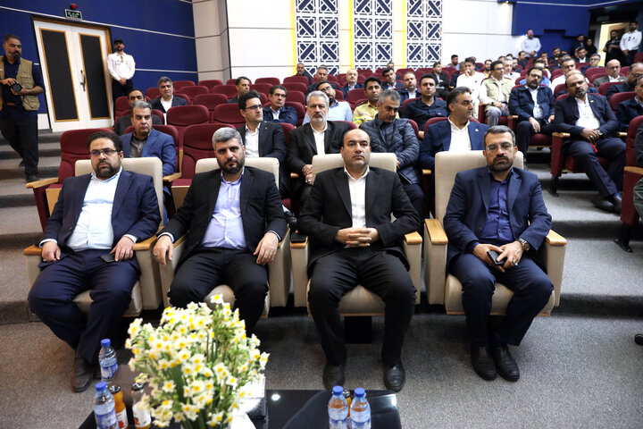 نشست اعضای فراکسیون نظارت بر صنعت نفت، گاز و پتروشیمی مجلس با مدیران شرکت پالایش بیدبلند خلیج‌فارس