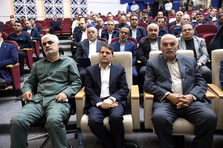 نشست اعضای فراکسیون نظارت بر صنعت نفت، گاز و پتروشیمی مجلس با مدیران شرکت پالایش بیدبلند خلیج‌فارس