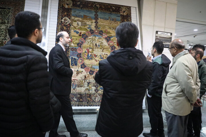 بازدید مهمانان خارجی اجلاس APA از موزه آستان قدس و صحن‌های حرم رضوی