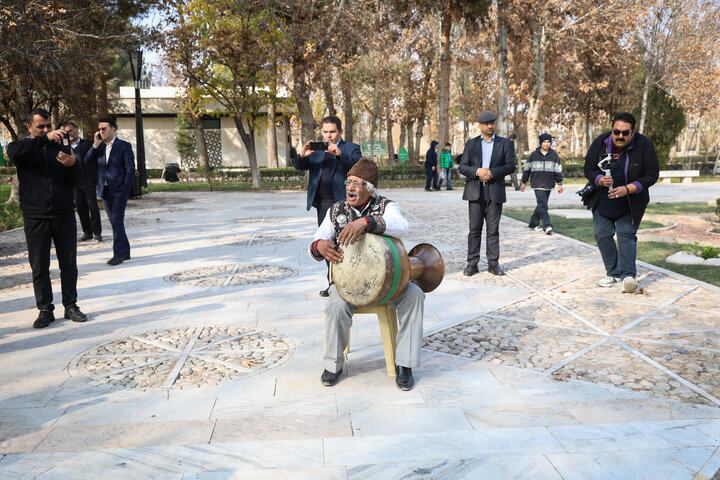 بازدید مهمانان خارجی اجلاس APA از آرامگاه فردوسی شهر مشهد