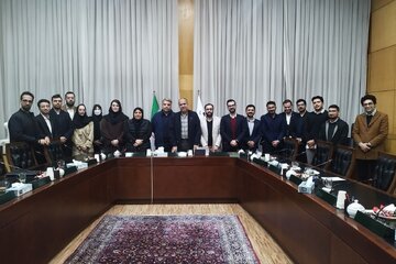 دیدار اعضای مرکز دیپلماسی جوانان ایران با خضریان