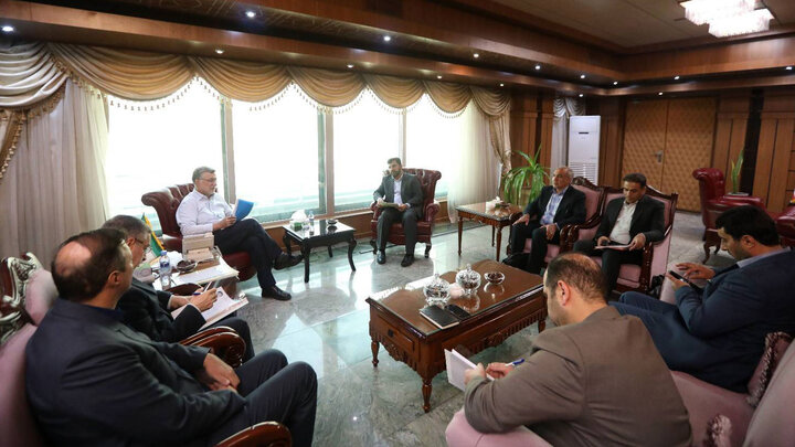 پیگیری ارتقاء وضعیت درمان و تقویت زیرساخت‌های حوزه سلامت