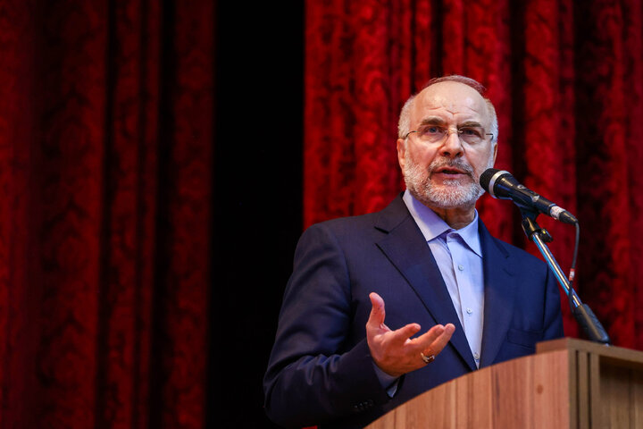 مراسم بزرگداشت روز دانشجو در دانشگاه فردوسی مشهد با حضور دکتر قالیباف