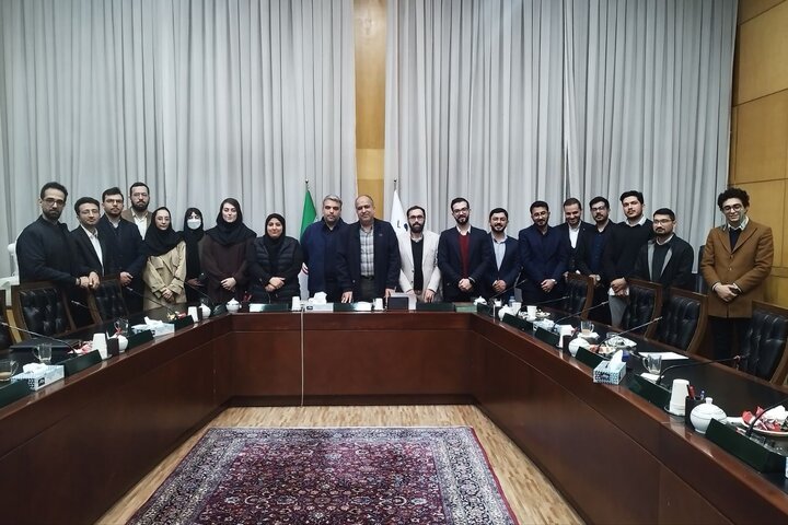 دیدار اعضای مرکز دیپلماسی جوانان ایران با خضریان