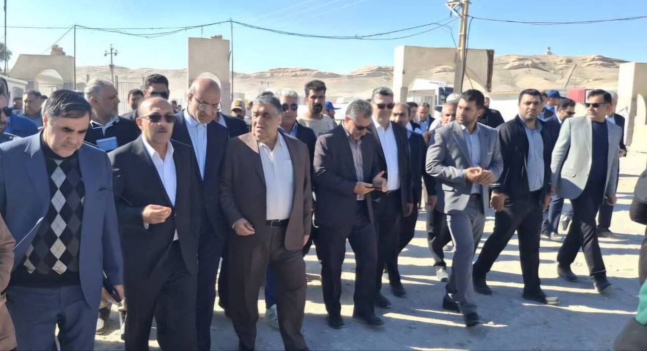 بازدید فتح الله حسینی، رئیس‌کل گمرک و رئیس سازمان راهداری کشور از مرز سومار و خسروی