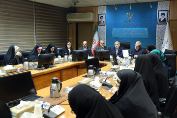 مطالبات بانوان فرهنگی، محور نشست فراکسیون زنان و وزیر آموزش و پرورش