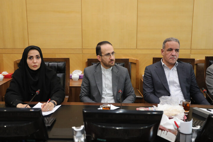 نشست کمیسیون کشاورزی، آب، منابع طبیعی و محیط زیست مجلس با حضور رئیس سازمان حفاظت محیط‌زیست