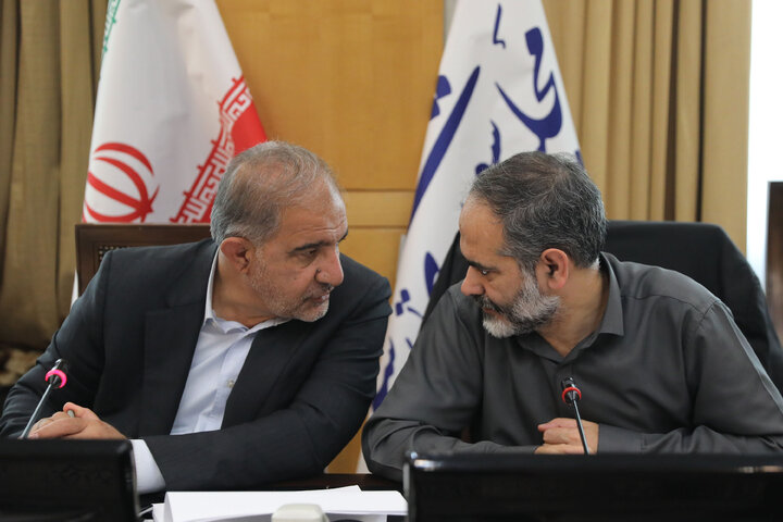 نشست کمیسیون کشاورزی، آب، منابع طبیعی و محیط زیست مجلس با حضور رئیس سازمان حفاظت محیط‌زیست