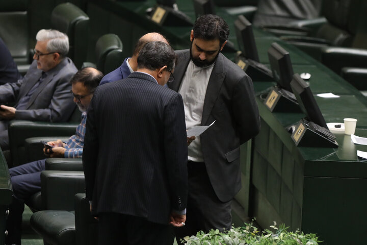 نشست علنی یکشنبه 16 آذرماه مجلس شورای اسلامی