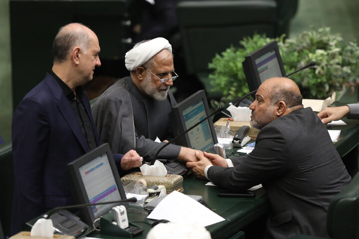 نشست علنی یکشنبه 16 آذرماه مجلس شورای اسلامی