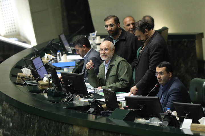 نوبت سوم نشست علنی یکشنبه ۱۶ آذرماه مجلس