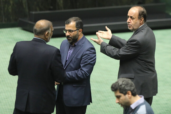 نوبت سوم نشست علنی یکشنبه ۱۶ آذرماه مجلس