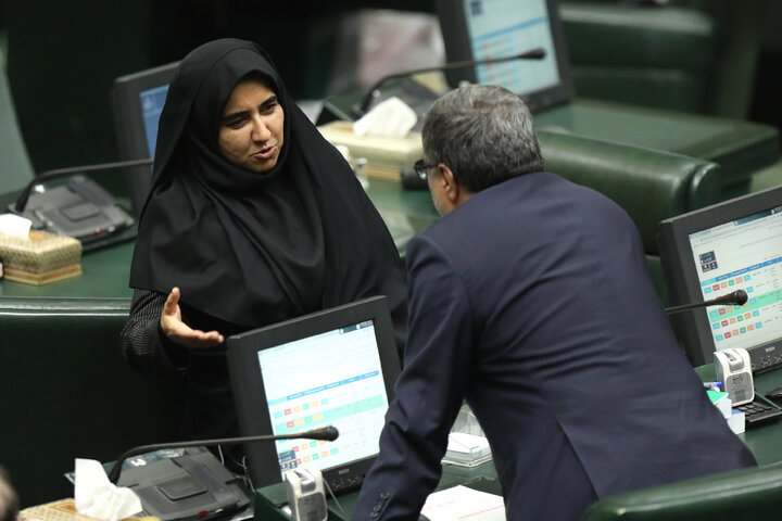 نوبت سوم نشست علنی یکشنبه ۱۶ آذرماه مجلس