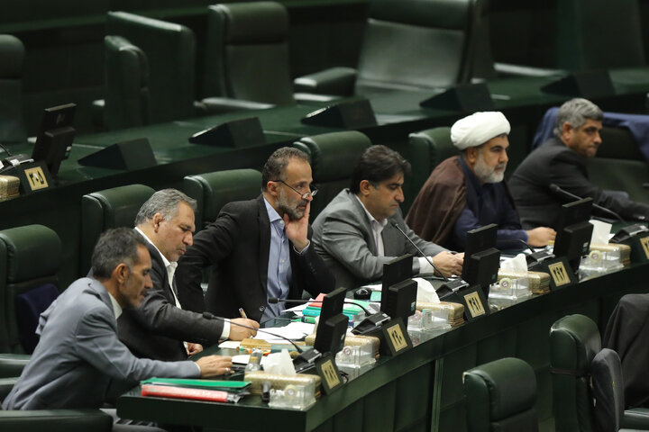 نوبت سوم نشست علنی یکشنبه ۱۶ آذرماه مجلس
