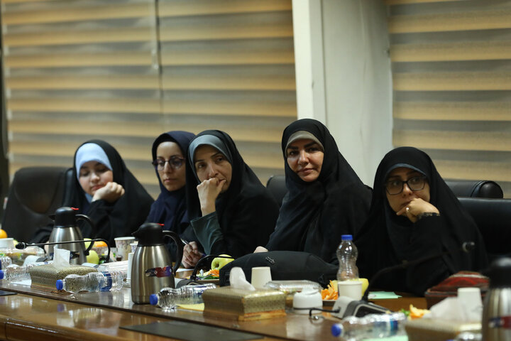 دیدار اعضای فراکسیون زنان و خانواده مجلس با وزیر آموزش و پرورش