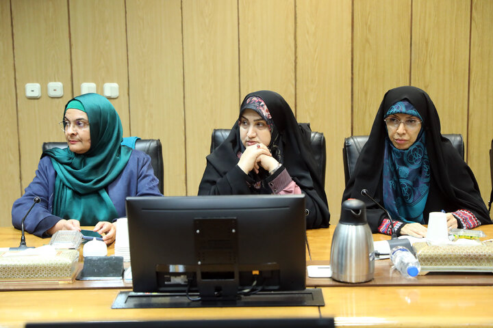 دیدار اعضای فراکسیون زنان و خانواده مجلس با وزیر آموزش و پرورش