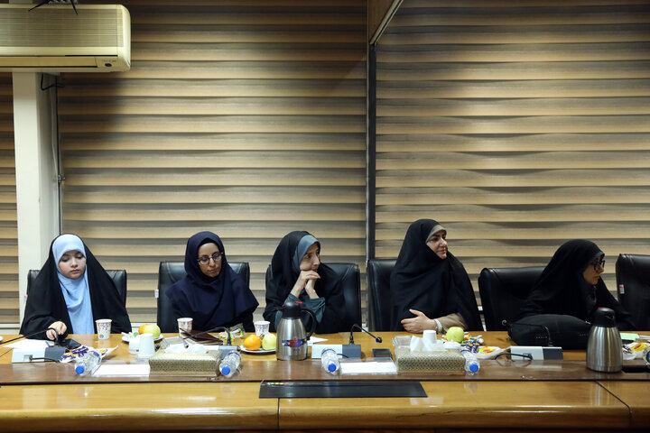 دیدار اعضای فراکسیون زنان و خانواده مجلس با وزیر آموزش و پرورش