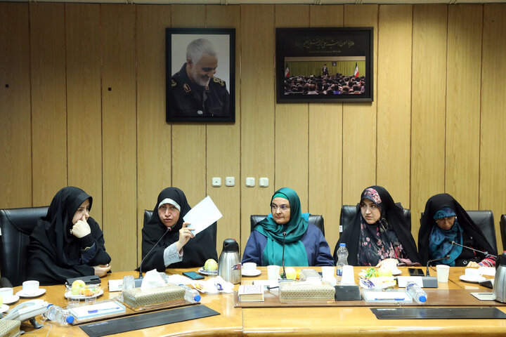 دیدار اعضای فراکسیون زنان و خانواده مجلس با وزیر آموزش و پرورش