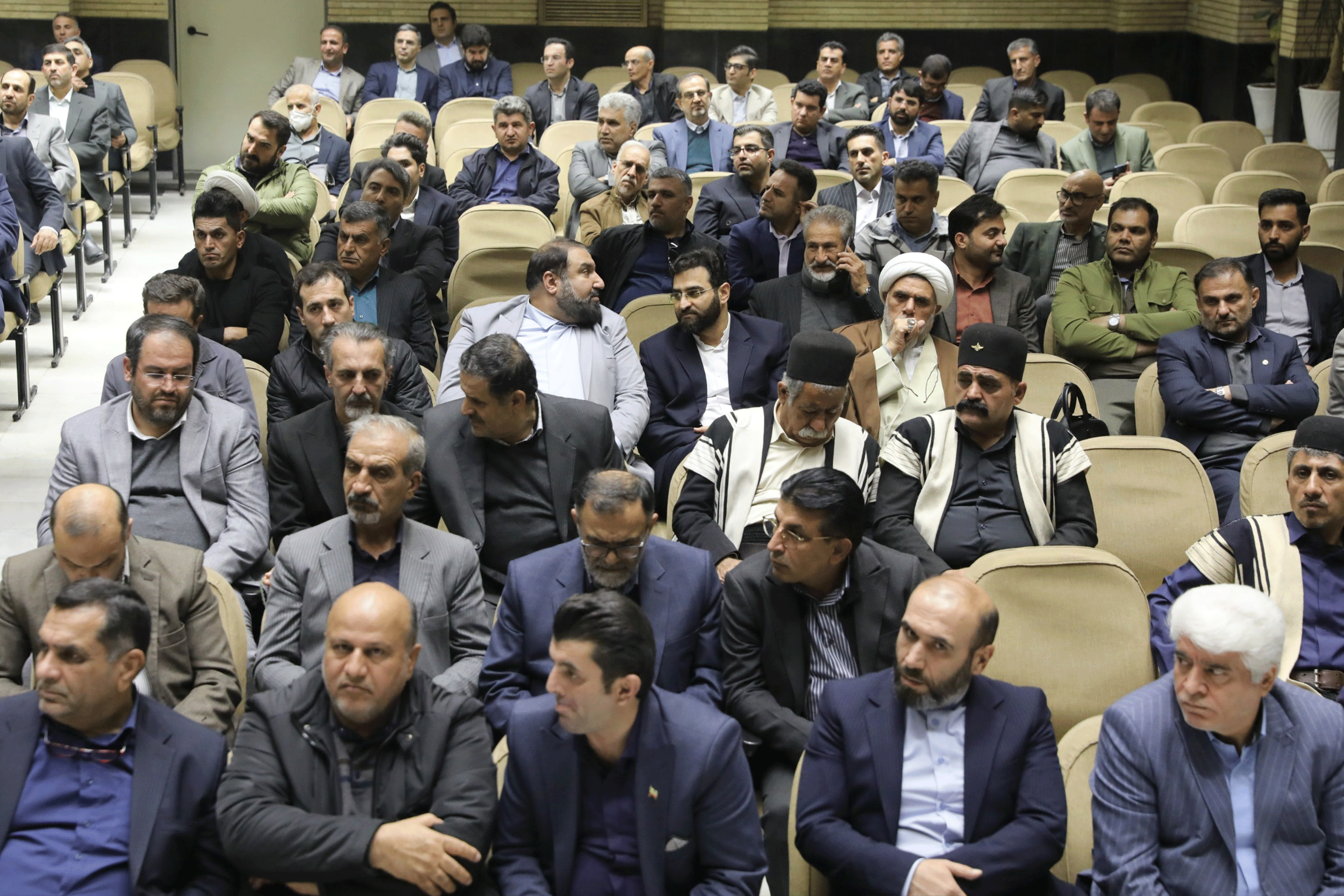 مراسم گرامیداشت درگذشت فرزند نماینده مردم لردگان در مجلس